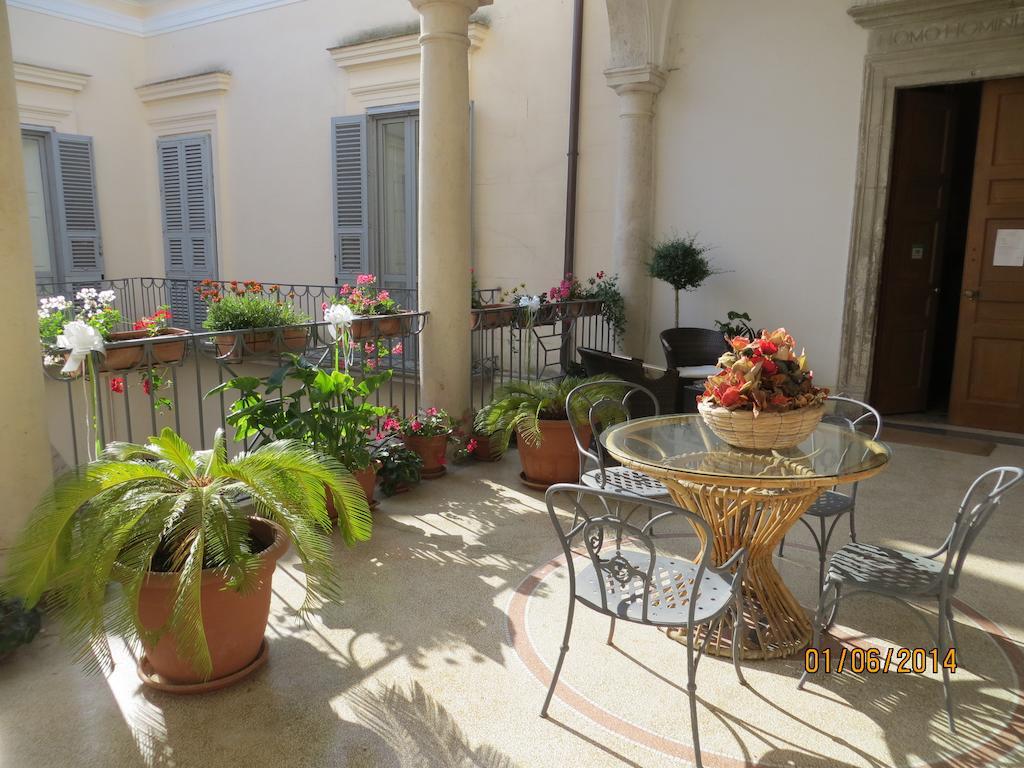 B&B Casa Cavalli Лучера Экстерьер фото